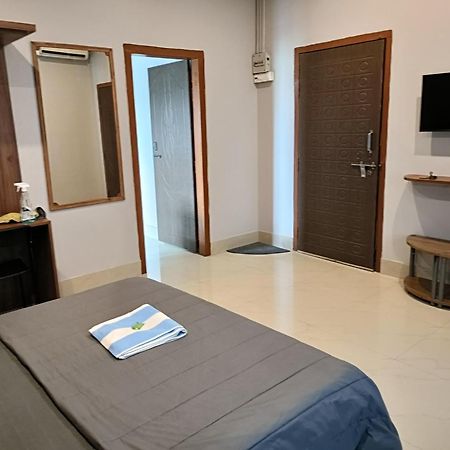 Areca Homestay Guwahati Buitenkant foto