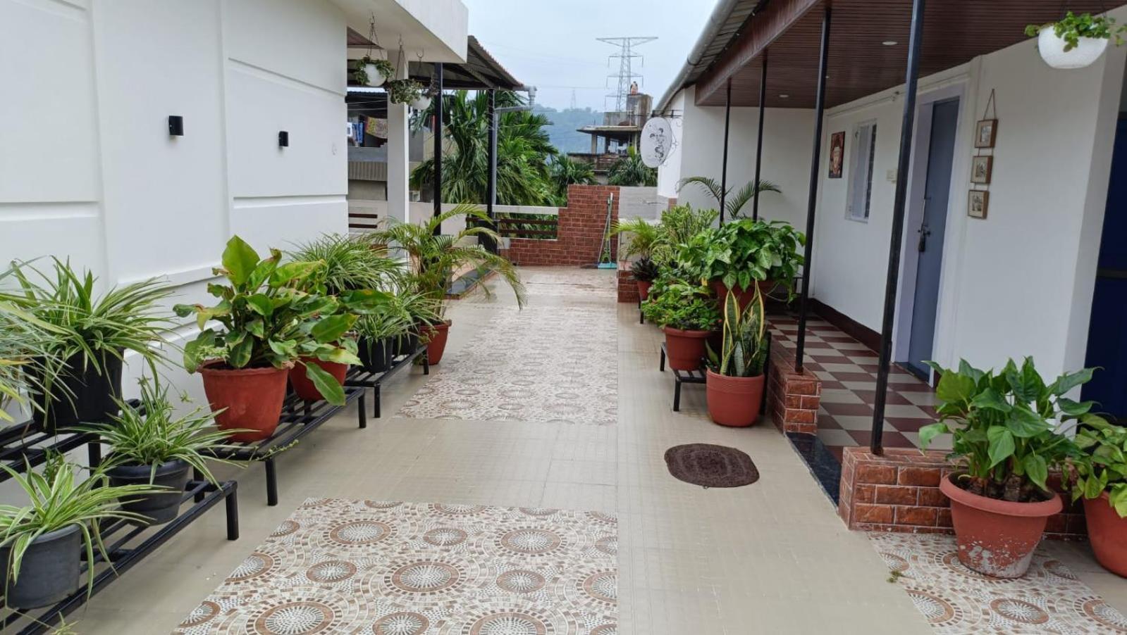 Areca Homestay Guwahati Buitenkant foto