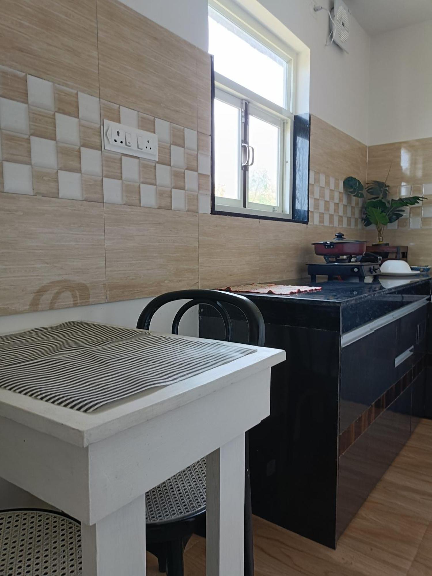 Areca Homestay Guwahati Buitenkant foto