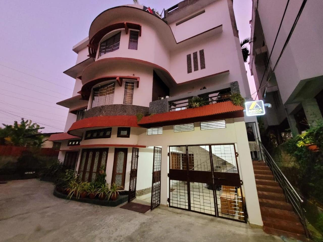 Areca Homestay Guwahati Buitenkant foto